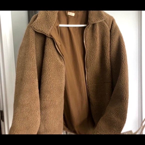 Brandy Melville Teddy Jacket - Picture 2 of 3